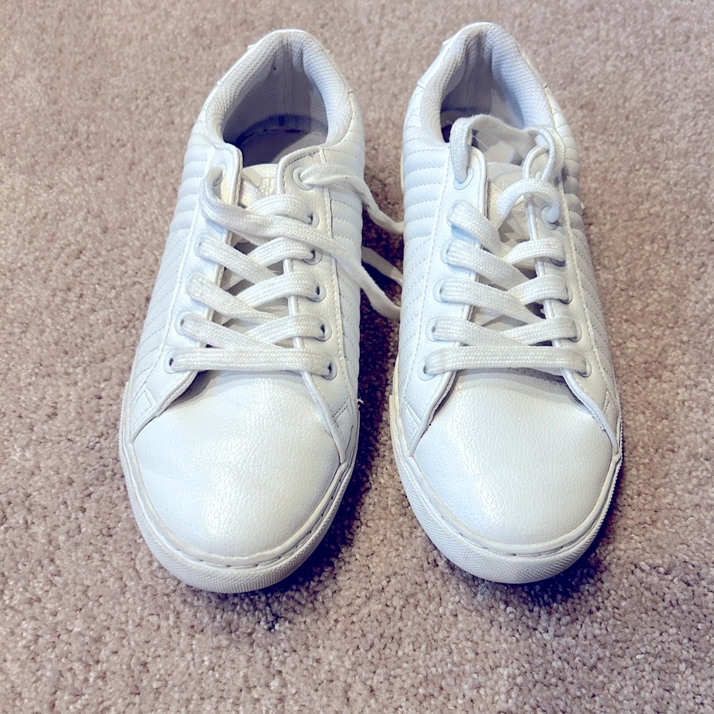 Nautica white women tennis shoes size 8